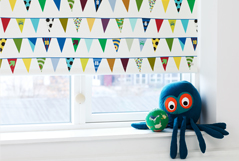 Blinds with black-out